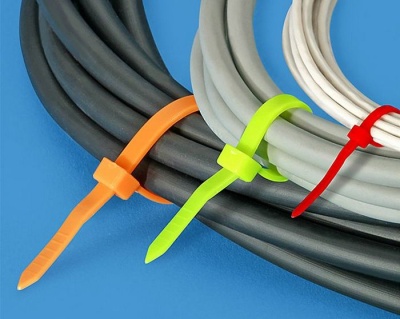 Стяжки нейлоновые 2.5x150мм хомуты 100шт.черные Стяжки нейлоновые 2.5x150мм хомуты 100шт.черные